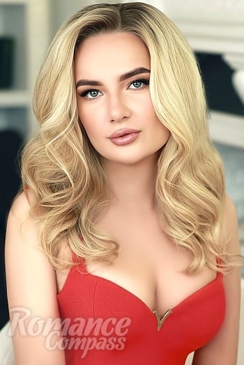 Ukrainian mail order bride Anna from Kyiv with blonde hair and blue eye color - image 1