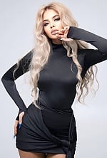 Ukrainian mail order bride Paulina from Lviv with blonde hair and green eye color - image 3