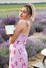 Ukrainian mail order bride Olena from Kiyiv with blonde hair and black eye color - image 4