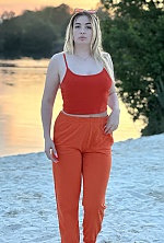 Ukrainian mail order bride Olena from Kiyiv with blonde hair and black eye color - image 6