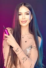 Ukrainian mail order bride Ruslana from Kyiv with black hair and brown eye color - image 4