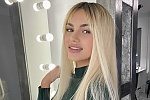 Ukrainian mail order bride Yullia from Ottawa with light brown hair and brown eye color - image 5