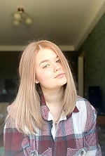Ukrainian mail order bride Anastasiia from Druzhkivka with brunette hair and green eye color - image 4
