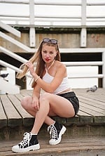 Ukrainian mail order bride Alina from Poltava with light brown hair and green eye color - image 4
