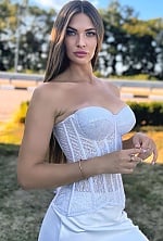 Ukrainian mail order bride Tanya from Kyiv with brunette hair and green eye color - image 8