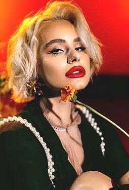 Sofya, 31 y.o. from Rome, Italy