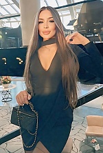 Ukrainian mail order bride Valeria from Berlin with brunette hair and hazel eye color - image 4