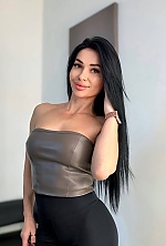 Ukrainian mail order bride Nadiia from Barcelona with brunette hair and green eye color - image 8