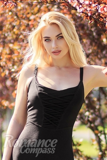 Ukrainian mail order bride Evgeniya from Mykolaiv with blonde hair and green eye color - image 1