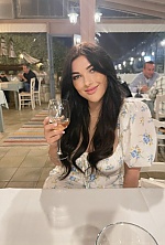 Ukrainian mail order bride Olena from Toronto with brunette hair and green eye color - image 4
