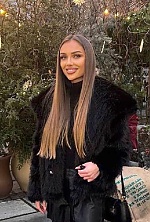 Ukrainian mail order bride Julia from Brussels with light brown hair and grey eye color - image 4
