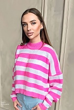 Ukrainian mail order bride Julia from Brussels with light brown hair and grey eye color - image 9