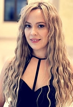 Olga, 41 y.o. from London, England