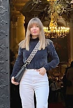Ukrainian mail order bride Vira from Los Angeles with light brown hair and grey eye color - image 2