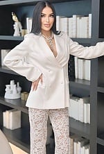 Ukrainian mail order bride Olesya from Bucharest with brunette hair and brown eye color - image 4