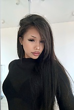 Ukrainian mail order bride Daniela from Helsinki with brunette hair and black eye color - image 4