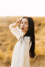 Ukrainian mail order bride Tatyana from Poltava with black hair and brown eye color - image 2