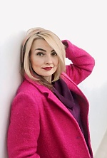 Ukrainian mail order bride Nataly from Kyiv with blonde hair and brown eye color - image 5