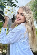 Ukrainian mail order bride Alina from Rome with light brown hair and green eye color - image 12