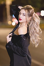 Ukrainian mail order bride Alina from Rome with light brown hair and green eye color - image 7