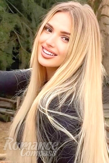 Ukrainian mail order bride Valeriia from Kyiv with blonde hair and brown eye color - image 1