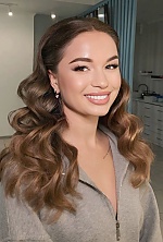 Ukrainian mail order bride Vika from Odesa with brunette hair and brown eye color - image 2