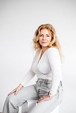 Ukrainian mail order bride Marina from Kyiv with blonde hair and brown eye color - image 4