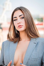 Ukrainian mail order bride Anna from Kyiv with light brown hair and green eye color - image 2