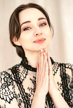 Ukrainian mail order bride Elina from Kyiv with light brown hair and brown eye color - image 5