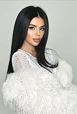 Ukrainian mail order bride Natalia from Kyiv with black hair and grey eye color - image 4