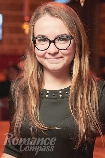 Ukrainian mail order bride Julia from Kharkiv with light brown hair and brown eye color - image 1