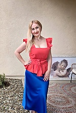 Ukrainian mail order bride Anzhela from Las Vegas with blonde hair and green eye color - image 9