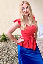 Ukrainian mail order bride Anzhela from Las Vegas with blonde hair and green eye color - image 11