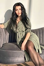 Ukrainian mail order bride Anna from Kryvyi Rih with black hair and black eye color - image 3