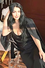 Ukrainian mail order bride Anna from Kryvyi Rih with black hair and black eye color - image 2