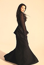 Ukrainian mail order bride Anna from Kryvyi Rih with black hair and black eye color - image 9