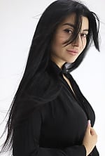 Ukrainian mail order bride Anna from Kryvyi Rih with black hair and black eye color - image 10