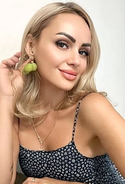 Julia, 41 y.o. from Los Angeles, United States
