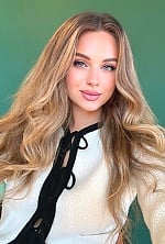 Ukrainian mail order bride Kristina from Kyiv with blonde hair and green eye color - image 6