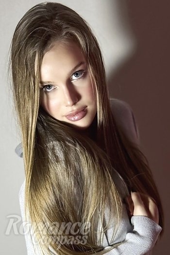 Ukrainian mail order bride Aleksandra from Cherkasy with blonde hair and green eye color - image 1