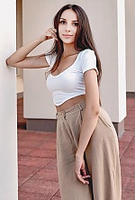 Ukrainian mail order bride Maria from Kyiv with brunette hair and black eye color - image 3