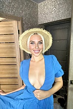 Ukrainian mail order bride Julia from Kharkiv with blonde hair and blue eye color - image 2