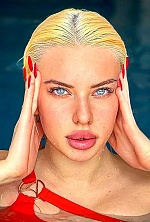 Ukrainian mail order bride Julia from Kharkiv with blonde hair and blue eye color - image 3