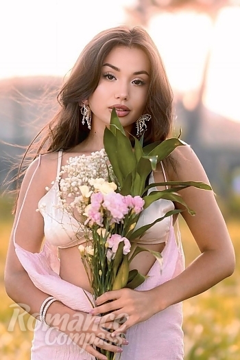 Ukrainian mail order bride Tamara from Ko Samui with brunette hair and brown eye color - image 1