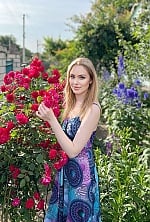 Ukrainian mail order bride Victoriya from Kyiv with blonde hair and brown eye color - image 8