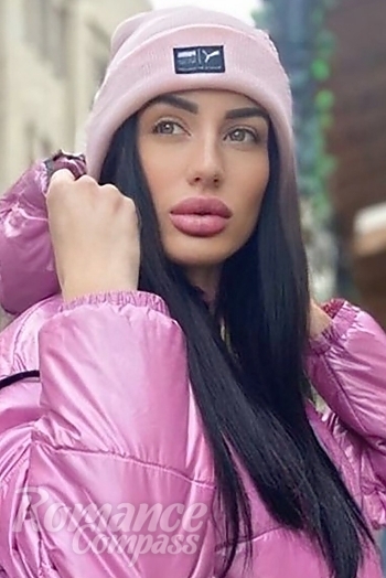 Ukrainian mail order bride Anastasia from Kyiv with brunette hair and brown eye color - image 1