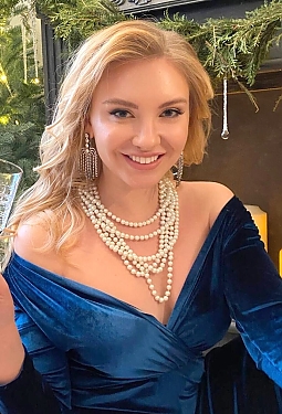 Nataliia, 31 y.o. from Toronto, Canada