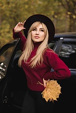 Ukrainian mail order bride Liubov from Berlin with blonde hair and green eye color - image 4