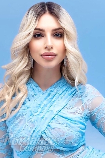 Ukrainian mail order bride Paulina from Kyiv with blonde hair and green eye color - image 1