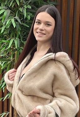 Lesya, 18 y.o. from Ivano-Frankivsk, Ukraine